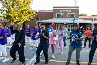 Dancing_NNO.jpg