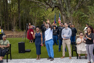 V_RibbonCutting-68.jpg