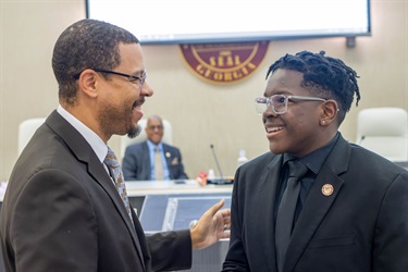 Councilmember-Jones-and-YLC.jpg